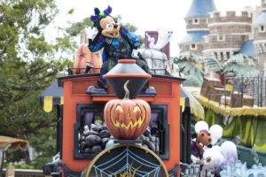 日本東京迪士尼樂園「萬聖節活動」即將開跑啦!化身為幽靈的米奇還是可愛到爆!