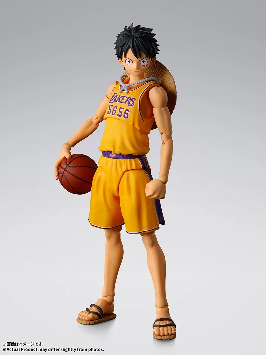S.H.Figuarts《航海王》× NBA 聯名「蒙其・D・魯夫 湖人隊版」可動公仔正式發售！紫金戰袍熱血登場 細節特寫