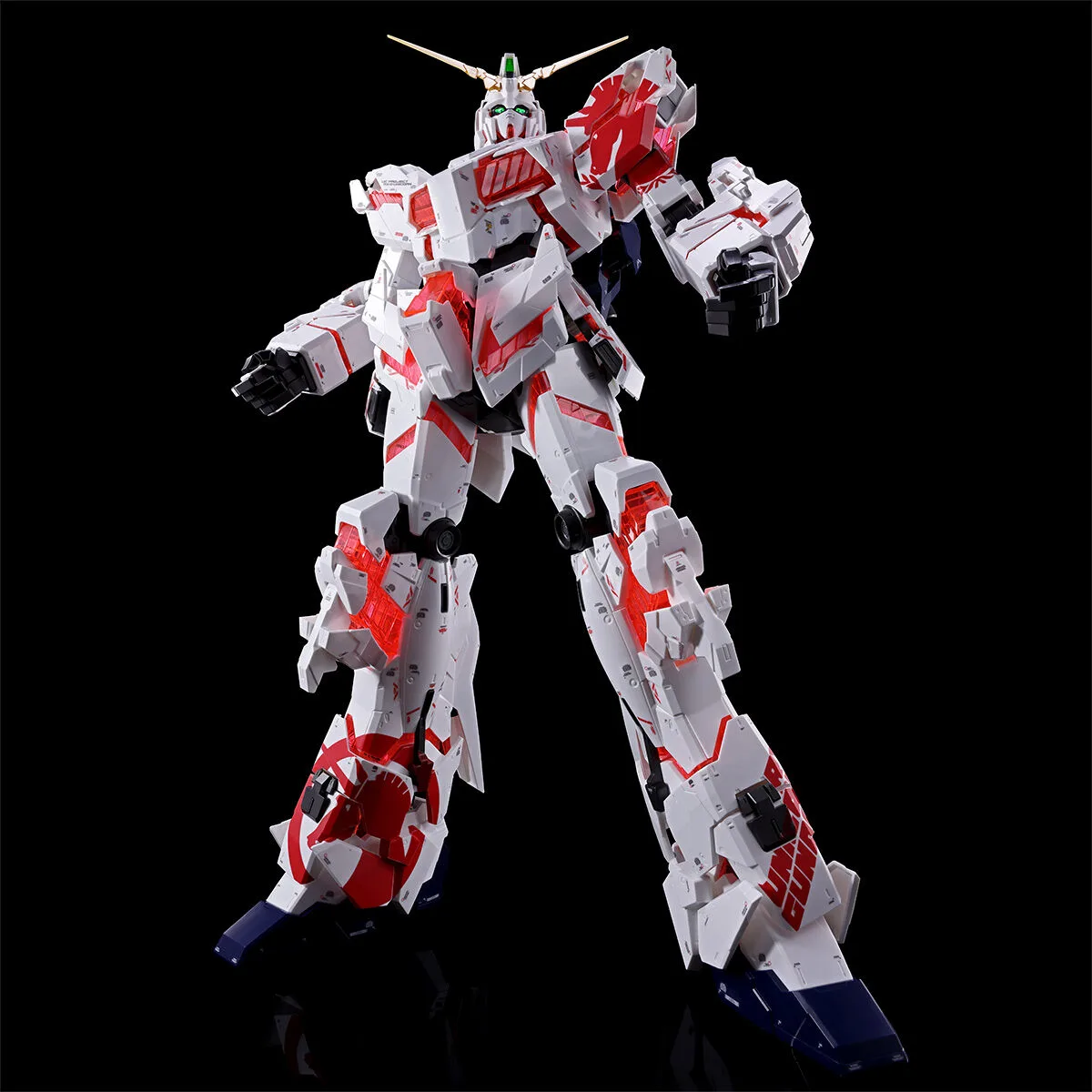 鋼彈基地限定「Mega Size 1/48 獨角獸鋼彈 Ver. TWC FINAL」登場!重現台場實物大立像細節與角木肇特別標識 細節特寫