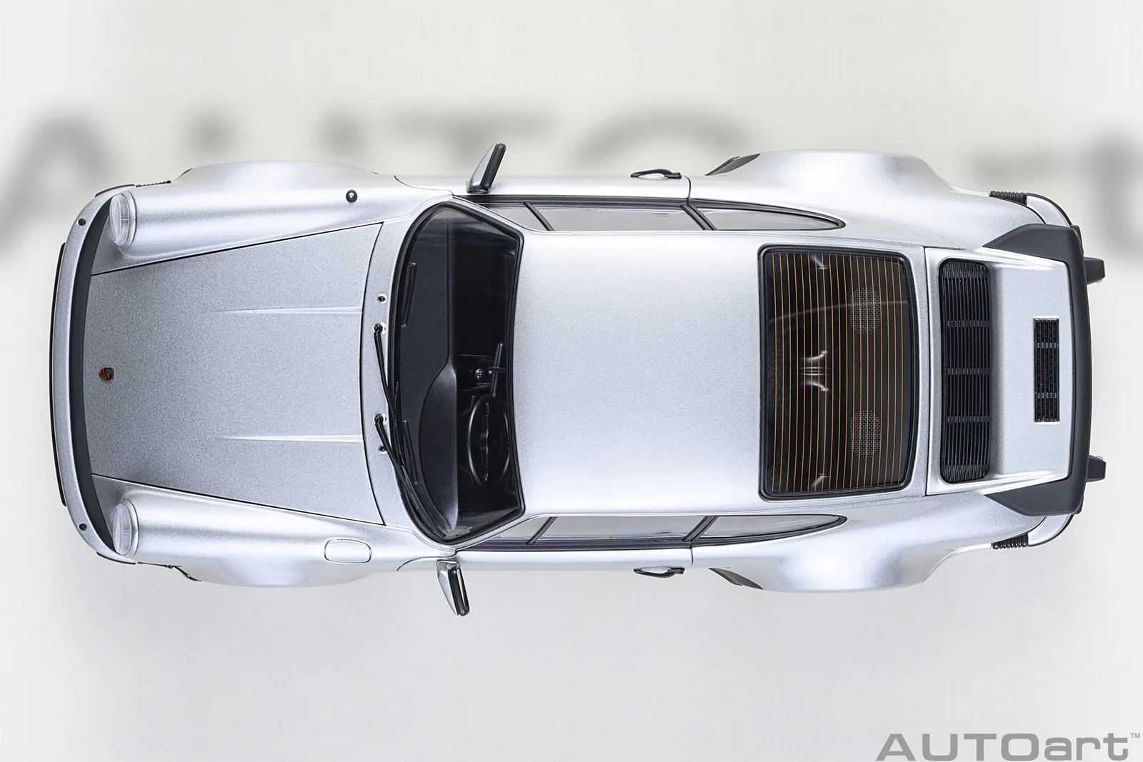 AUTOart 1/18 保時捷 911 Turbo 3.0 (930):經典氣冷渦輪傳奇旗艦評測 細節特寫