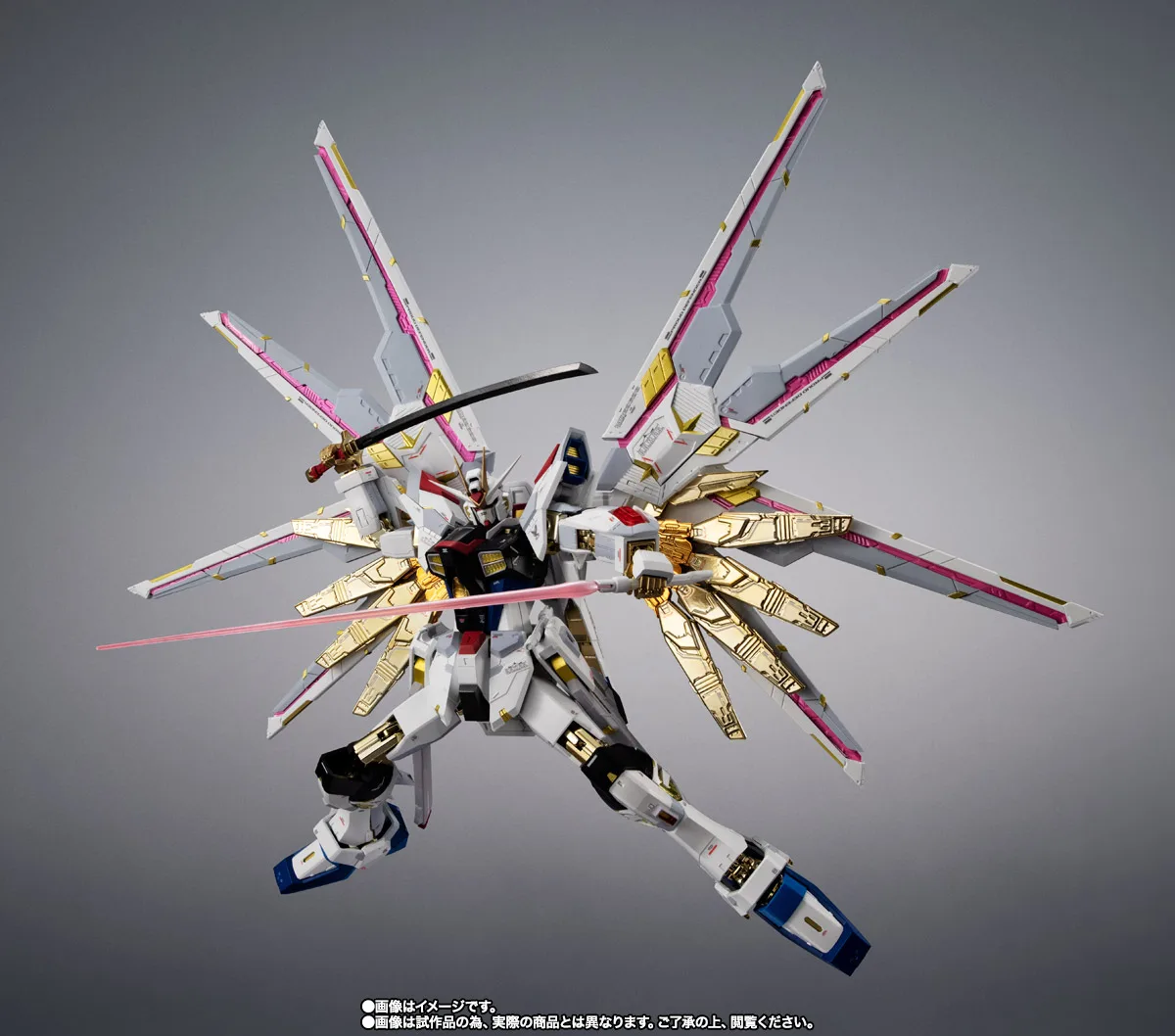 BANDAI SPIRITS《機動戰士鋼彈SEED FREEDOM》超合金 全能攻擊自由鋼彈 合金完成品:旗艦工藝完全評測 細節特寫