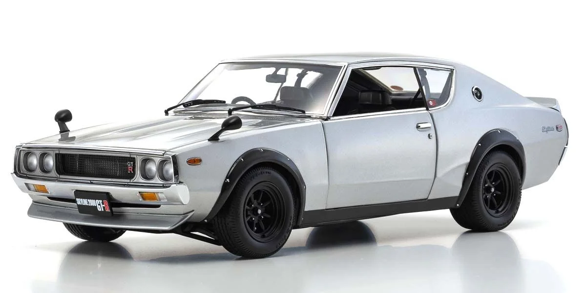 Kyosho 日產 Skyline 2000 GT-R KPGC110 車體細節展示 (1)