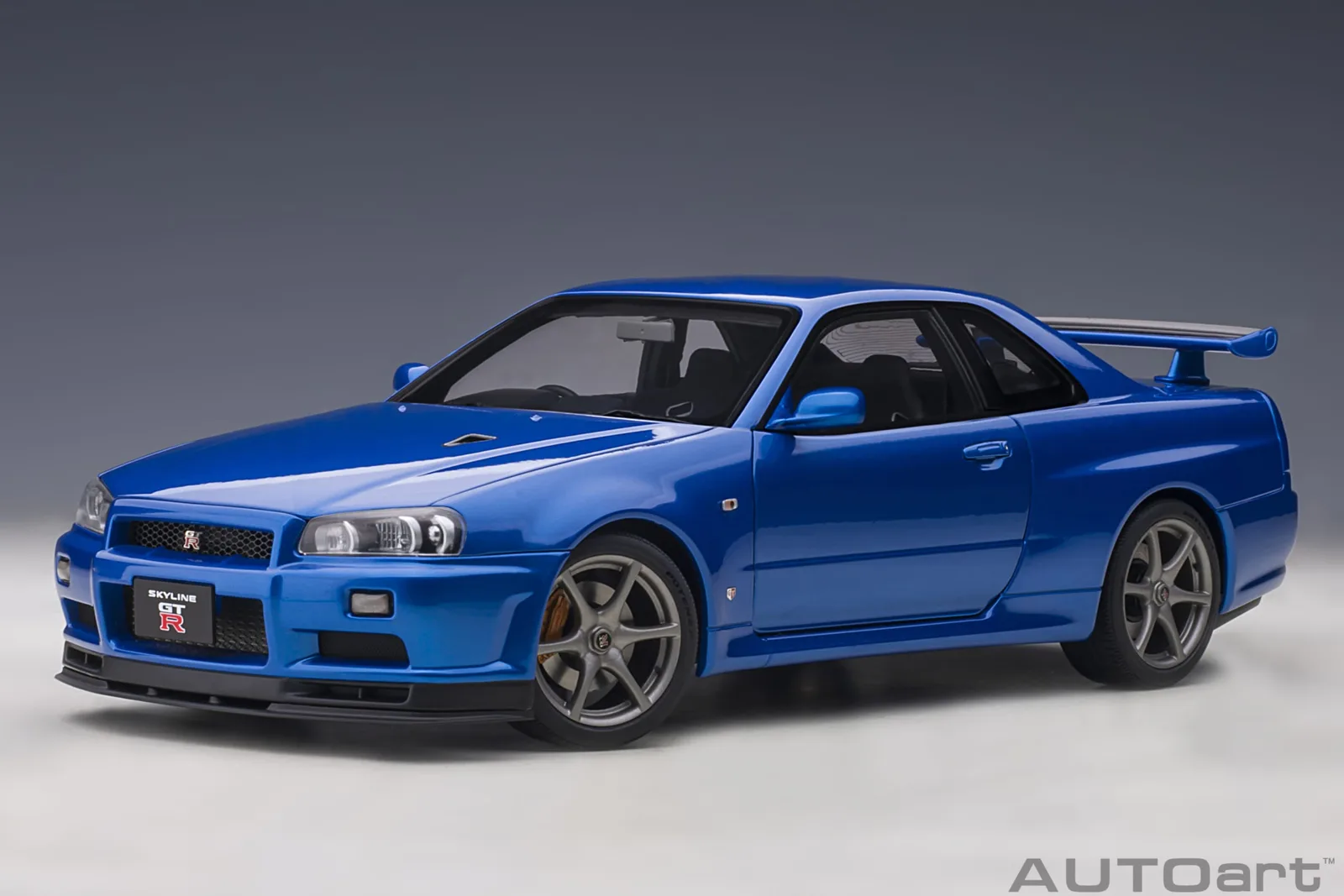 AUTOart 1/18 日產 Nissan Skyline GT-R (R34) V-Spec II 灣岸藍全開模型 細節特寫