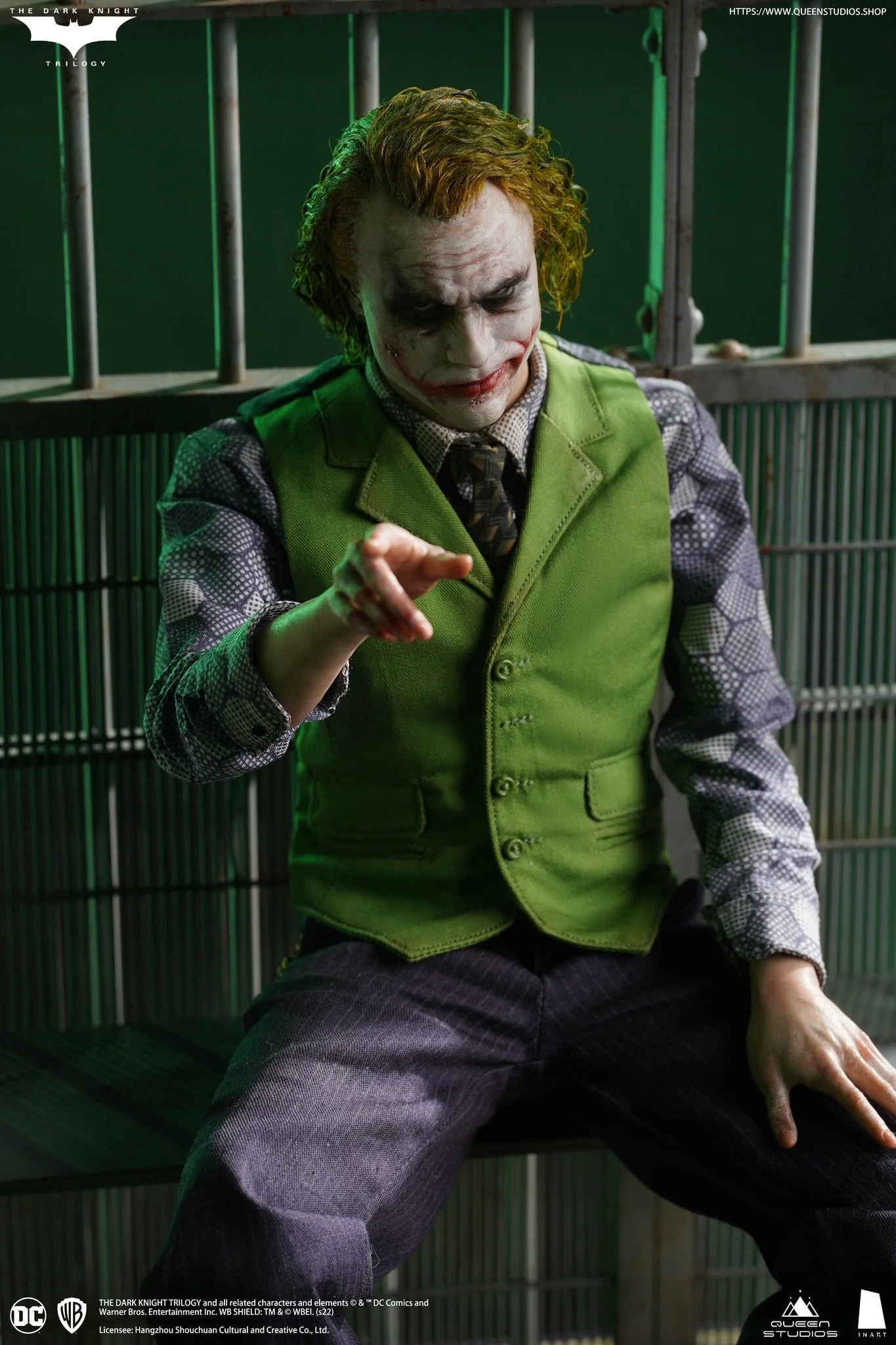 INART《蝙蝠俠：黑暗騎士》希斯·萊傑 小丑（The Joker）1/6 收藏級可動人偶（高級植髮版） 細節展示 (4)