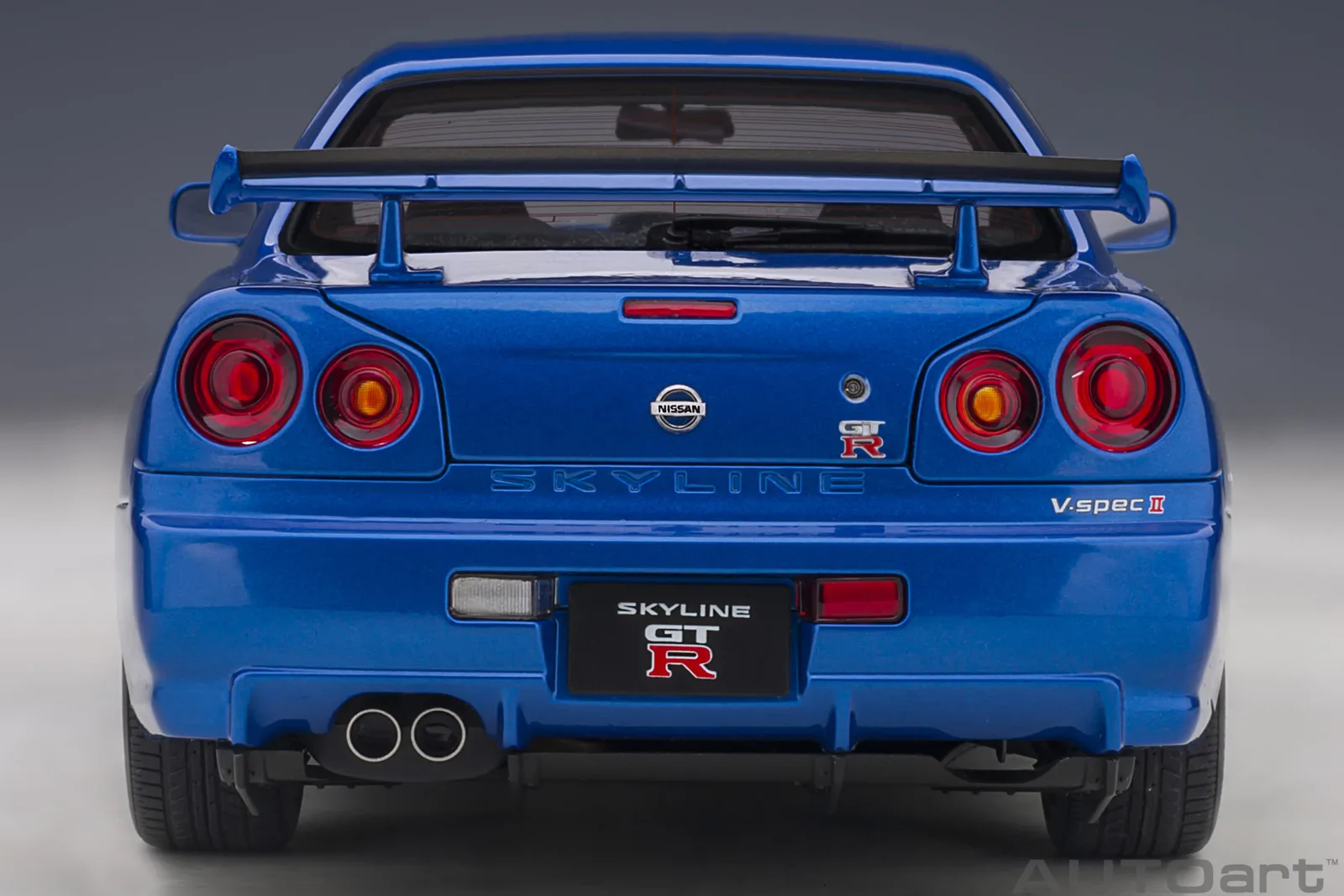 AUTOart 1/18 日產 Nissan Skyline GT-R (R34) V-Spec II 灣岸藍全開模型 細節特寫
