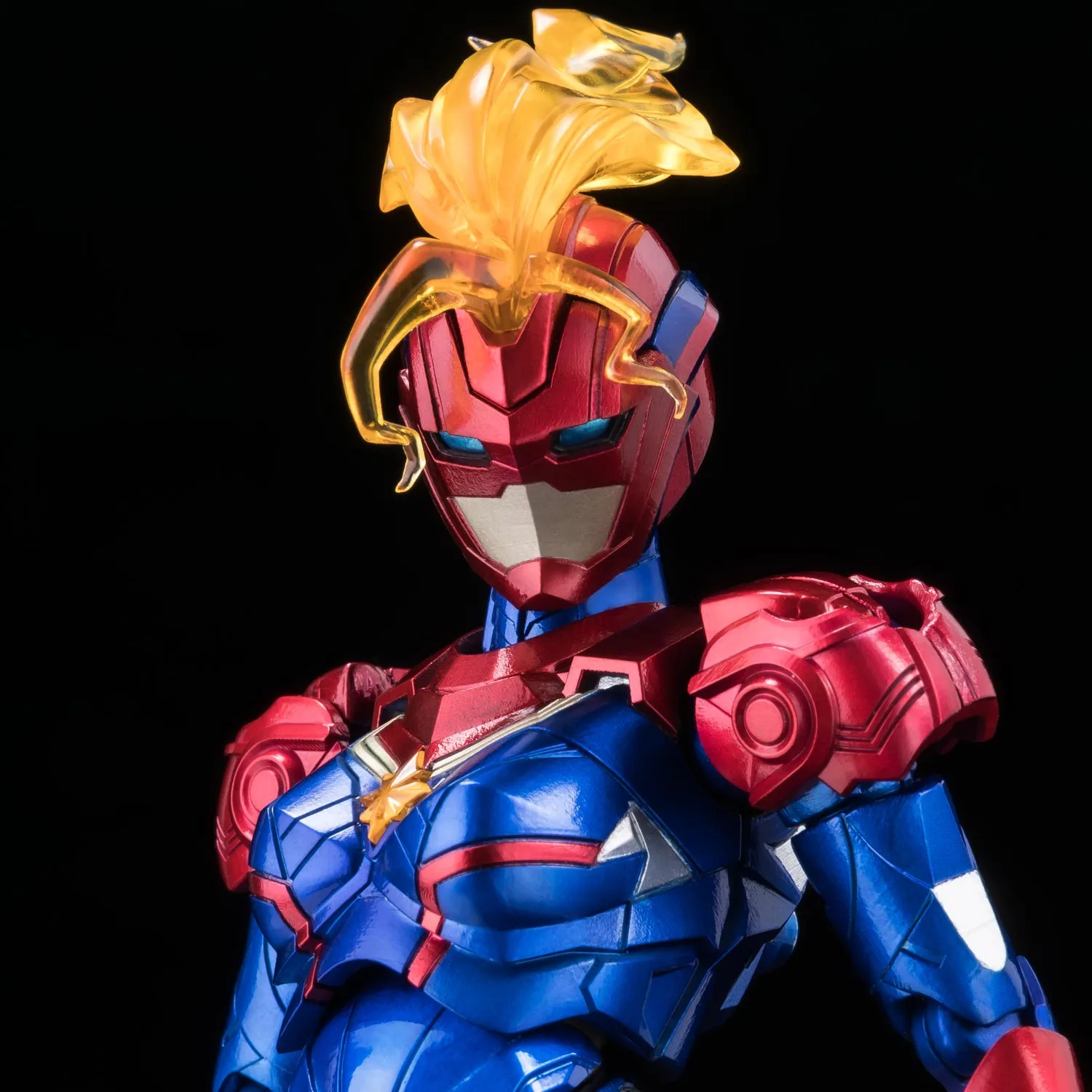 千值練 Fighting Armor 驚奇隊長:雙星烈焰旗艦工藝評測 細節特寫