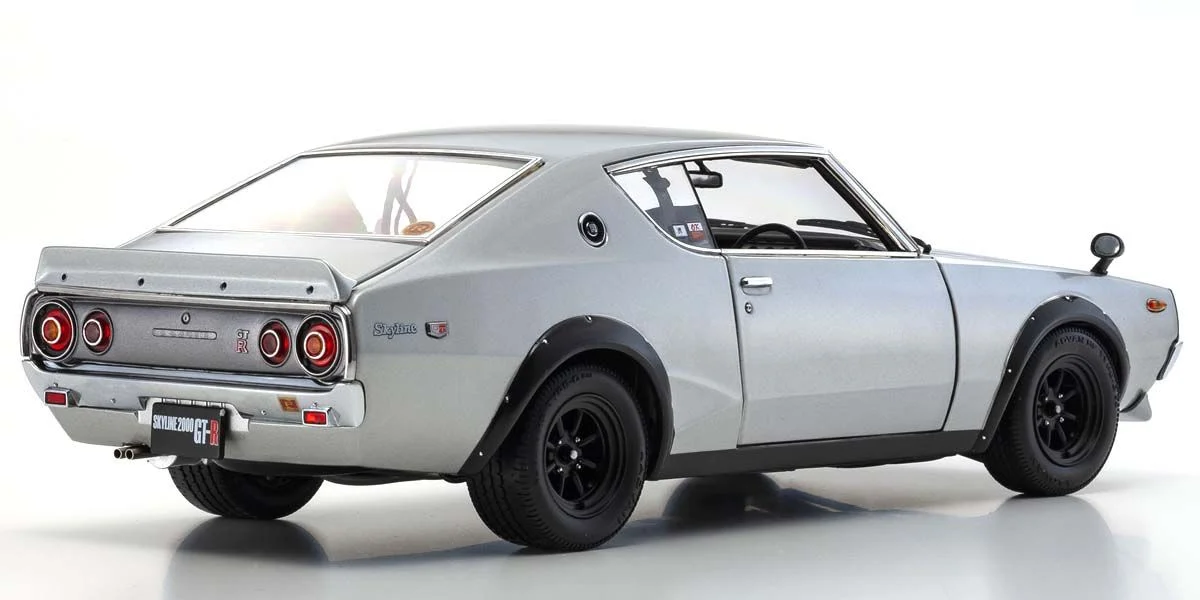 Kyosho 日產 Skyline 2000 GT-R KPGC110 車體細節展示 (2)