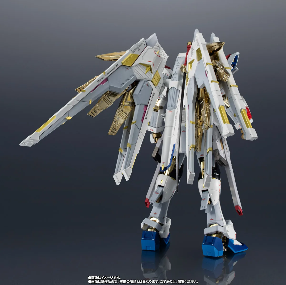 BANDAI SPIRITS《機動戰士鋼彈SEED FREEDOM》超合金 全能攻擊自由鋼彈 合金完成品:旗艦工藝完全評測 細節特寫