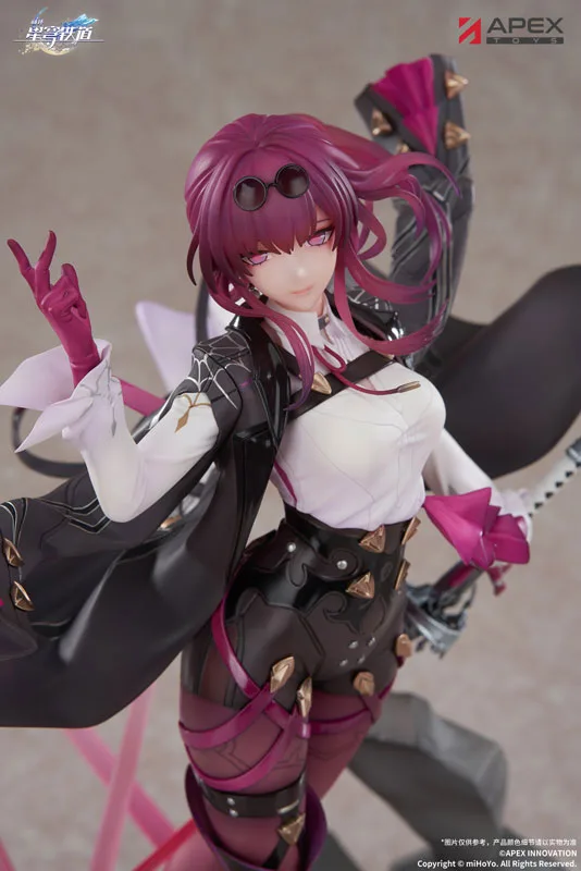 APEX-TOYS《崩壞:星穹鐵道》卡芙卡 1/7 比例塗裝完成品公仔:旗艦工藝完全評測 細節特寫