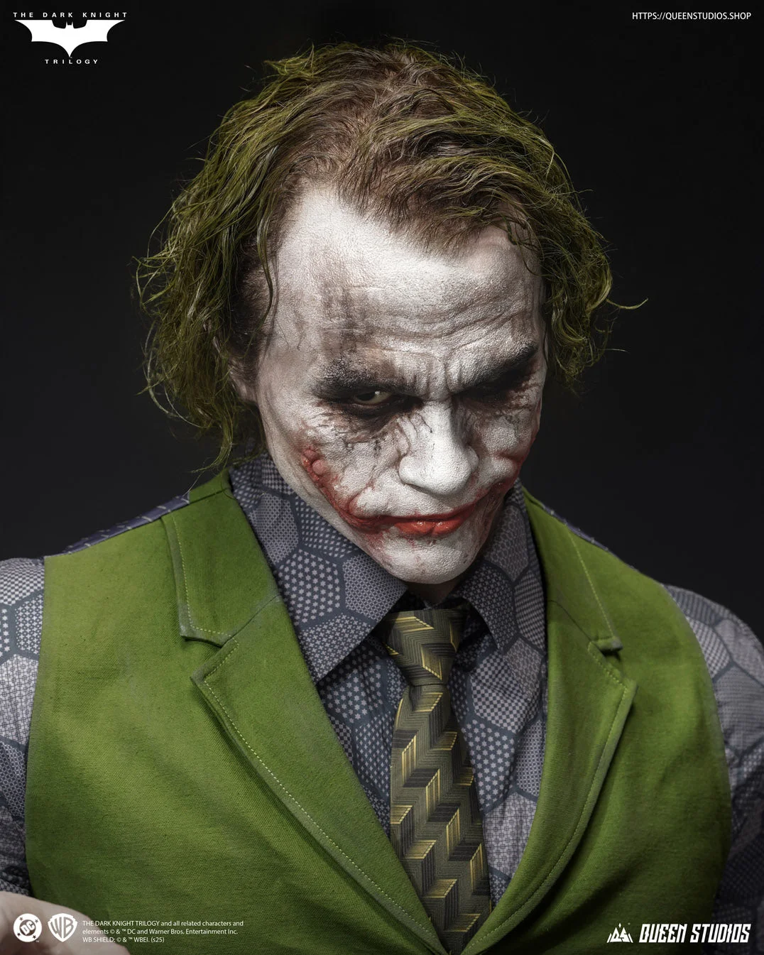 Queen Studios《蝙蝠俠:黑暗騎士》小丑(The Joker)1/1 矽膠半身胸像 細節展示 (9)