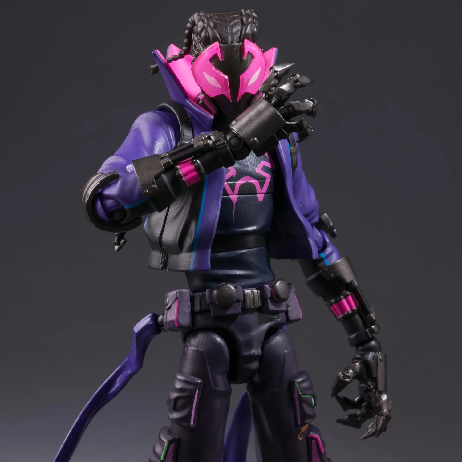 千值練 SV-ACTION《蜘蛛人:穿越新宇宙》邁爾斯·G·摩拉斯 可動人偶:旗艦工藝完全評測 細節特寫
